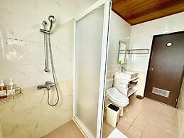 Li Wu Zuo Can B&B
