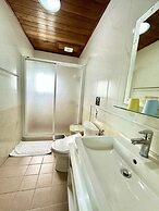 Li Wu Zuo Can B&B