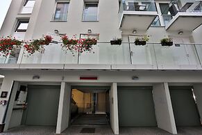 James Hotel & Apartments