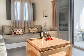 Aspronisi Luxury Villa