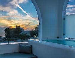 Aspronisi Luxury Villa