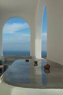 Aspronisi Luxury Villa