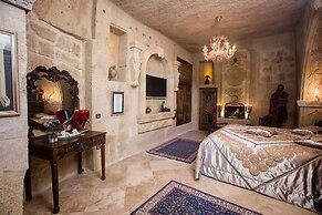 Elika Cave Suites & Spa