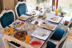 Elika Cave Suites & Spa