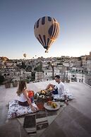 Elika Cave Suites & Spa