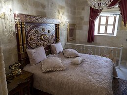 Elika Cave Suites & Spa