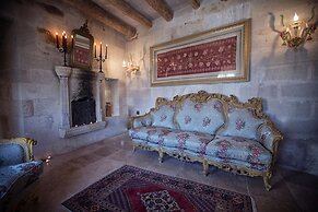 Elika Cave Suites & Spa