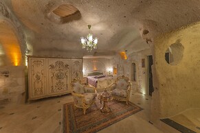 Elika Cave Suites & Spa