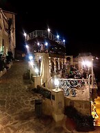 Elika Cave Suites & Spa