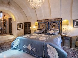 Elika Cave Suites & Spa