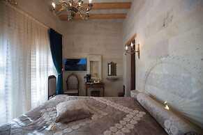 Elika Cave Suites & Spa