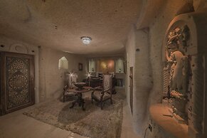 Elika Cave Suites & Spa