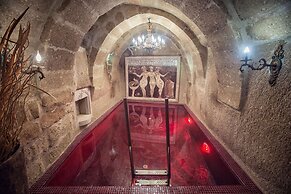 Elika Cave Suites & Spa