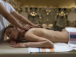 Elika Cave Suites & Spa