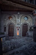 Elika Cave Suites & Spa