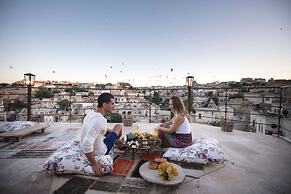 Elika Cave Suites & Spa