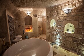 Elika Cave Suites & Spa