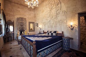 Elika Cave Suites & Spa