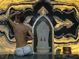 Elika Cave Suites & Spa