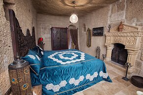 Elika Cave Suites & Spa