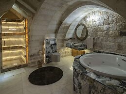 Elika Cave Suites & Spa