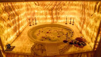 Elika Cave Suites & Spa