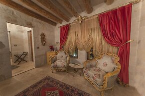 Elika Cave Suites & Spa