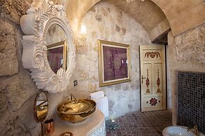 Elika Cave Suites & Spa