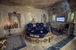 Elika Cave Suites & Spa