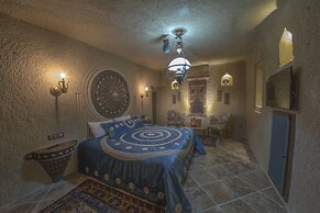 Elika Cave Suites & Spa