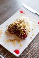 Elika Cave Suites & Spa