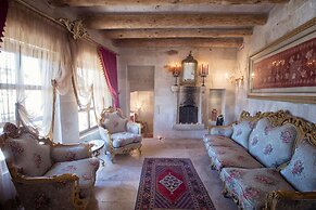 Elika Cave Suites & Spa