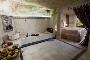 Elika Cave Suites & Spa