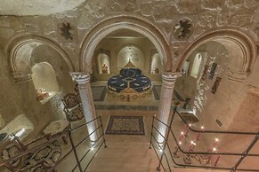 Elika Cave Suites & Spa