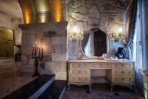 Elika Cave Suites & Spa