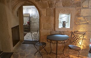 Elika Cave Suites & Spa