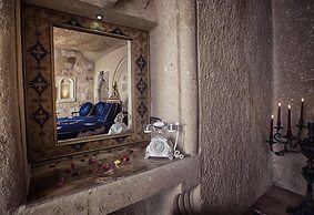 Elika Cave Suites & Spa