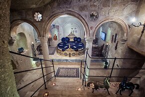 Elika Cave Suites & Spa