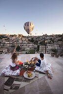 Elika Cave Suites & Spa