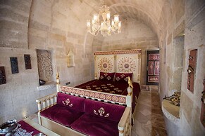 Elika Cave Suites & Spa