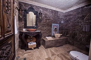 Elika Cave Suites & Spa