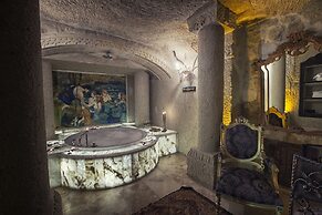 Elika Cave Suites & Spa