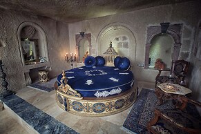 Elika Cave Suites & Spa