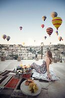 Elika Cave Suites & Spa