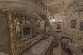 Elika Cave Suites & Spa