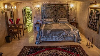 Elika Cave Suites & Spa