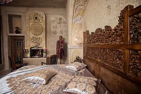 Elika Cave Suites & Spa