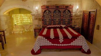 Elika Cave Suites & Spa