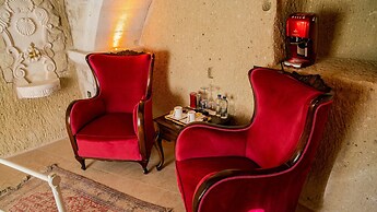 Elika Cave Suites & Spa