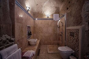 Elika Cave Suites & Spa